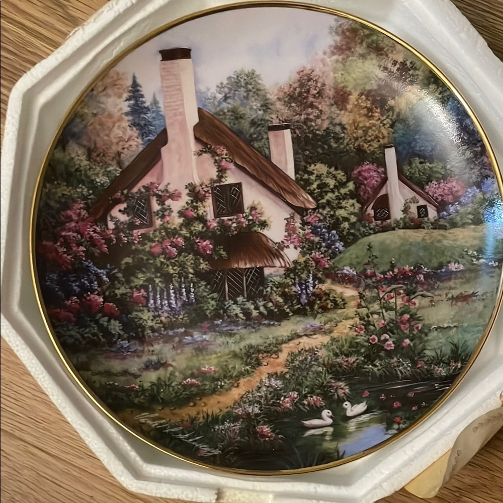 Franklin Mint Cottage Scene Plate with Gold Edge